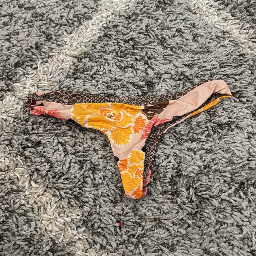 Acacia Swimwear Hookipa Bottom Size S - Picture 2 of 3